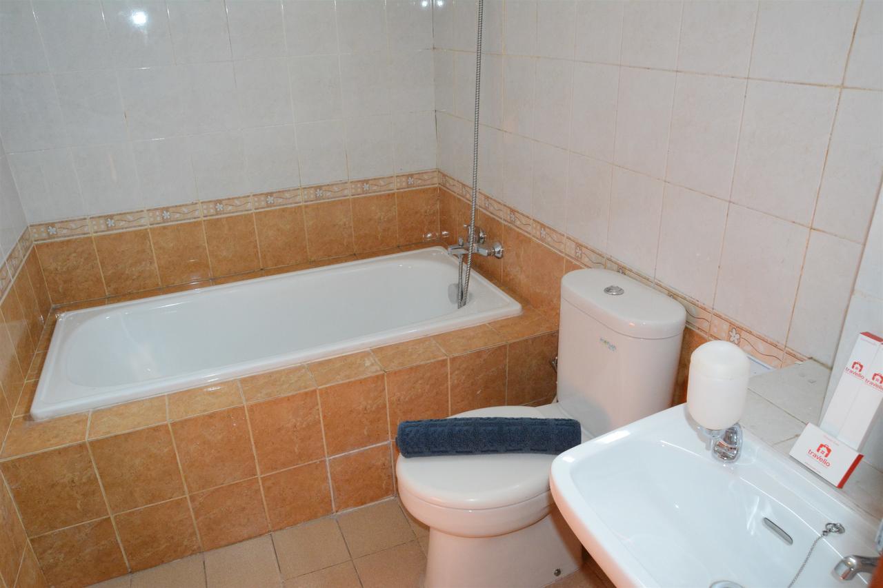 3Br Grand Palace With Private Bathtub By Travelio Джакарта Екстериор снимка